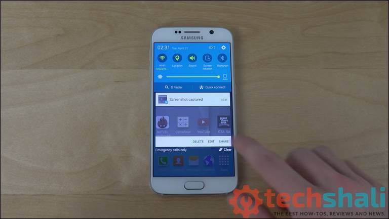 Take a screenshot on Samsung Galaxy S6 and S6 Edge using hardware buttons