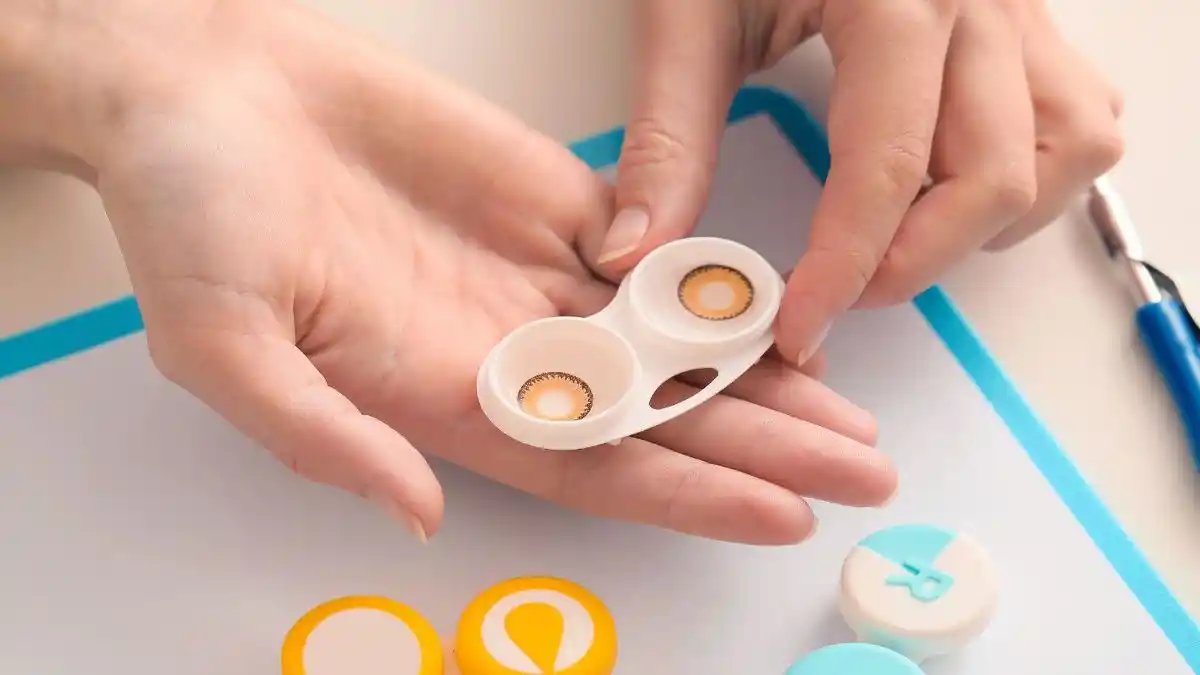 Coloured Contact Lenses